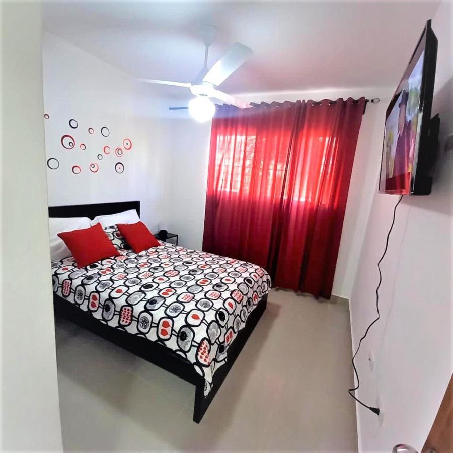 Your Space Piscina, Parque Infantil, 3 Habitaciones , Res Breezes Santiago سانتياغو دي لوس كاباليروس المظهر الخارجي الصورة